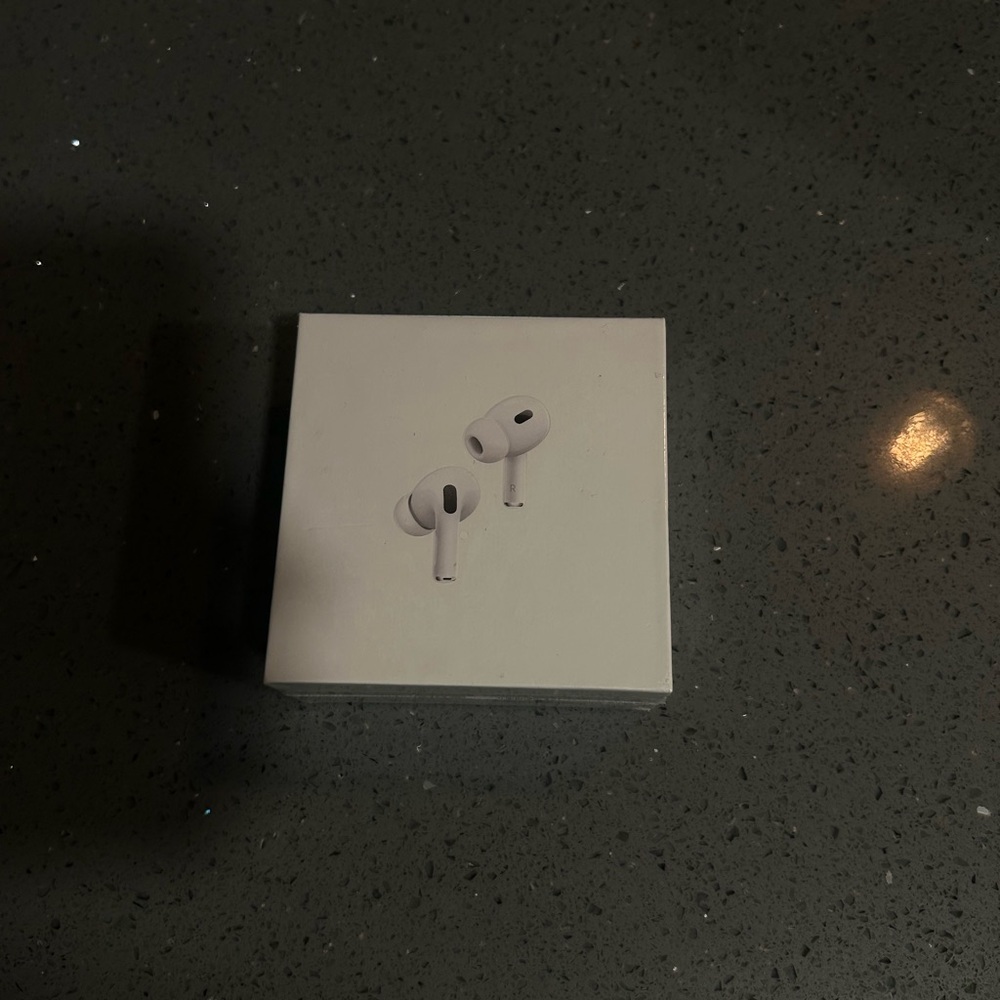 AirPods Pro 2 Apple White Wireless Earbuds